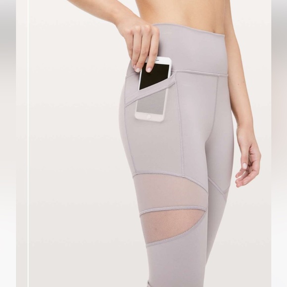 Lululemon Forget The Sweat Tight 7/8 Tight in Dark Chrome Size 2 - Picture 3 of 11